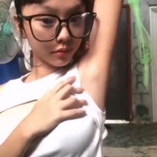 眼鏡がよく似合います